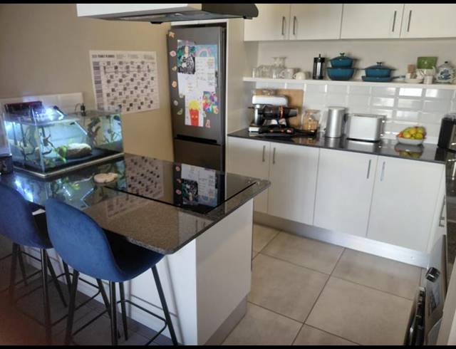 2 BEDROOM APARTMENT FOR SALE IN MORNINGHILL